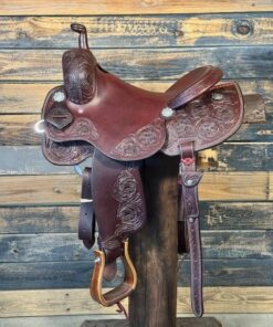 Saddle House Custom Lightweight Cowhorse. 16″ seat.