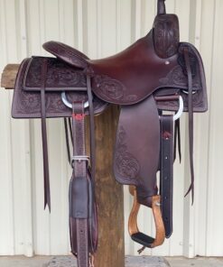 Saddle House Custom Cowhorse. 15.5″ seat.